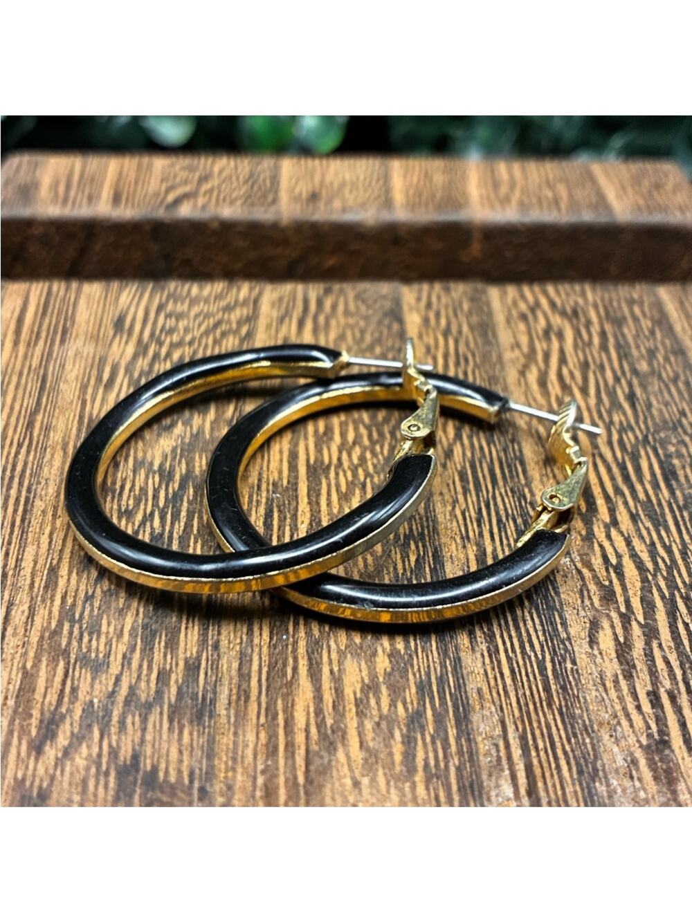 Elegant Black and Gold Hoop Earrings